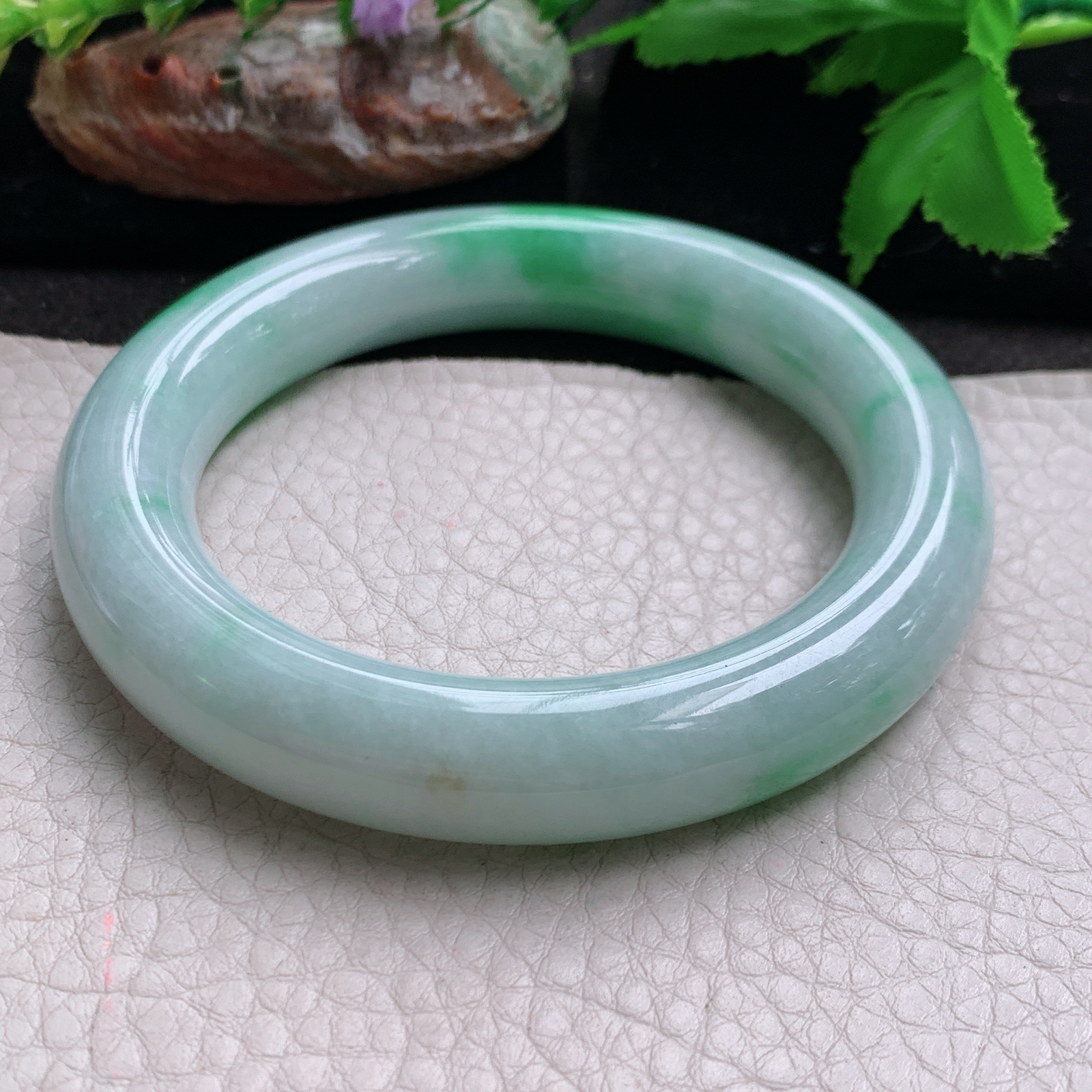 js实拍57.5*12.2*12胖圆镯 缅甸翡翠玉手镯飘花圆条玉手环
