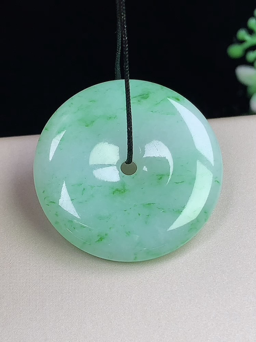飘绿平安扣，无裂，尺寸31.3-5.8mm，D26xrg5