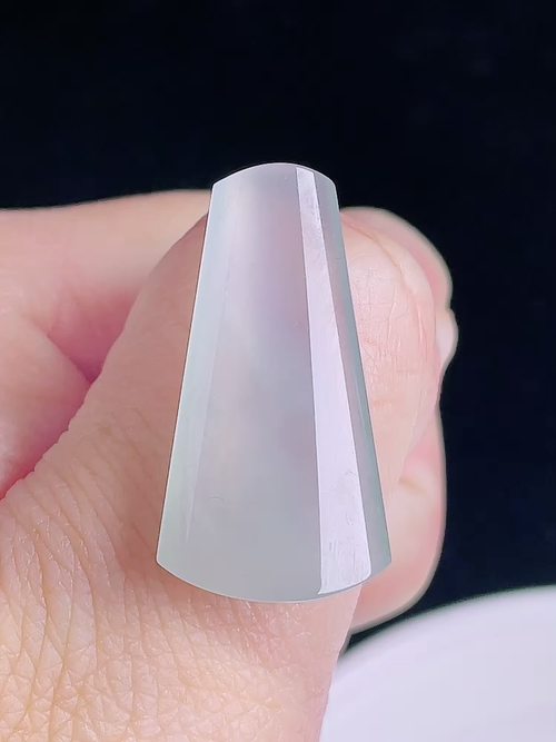 ️高冰无事牌裸石，老种起光，细底通透，尺寸：29.4/16/5.6mm0826