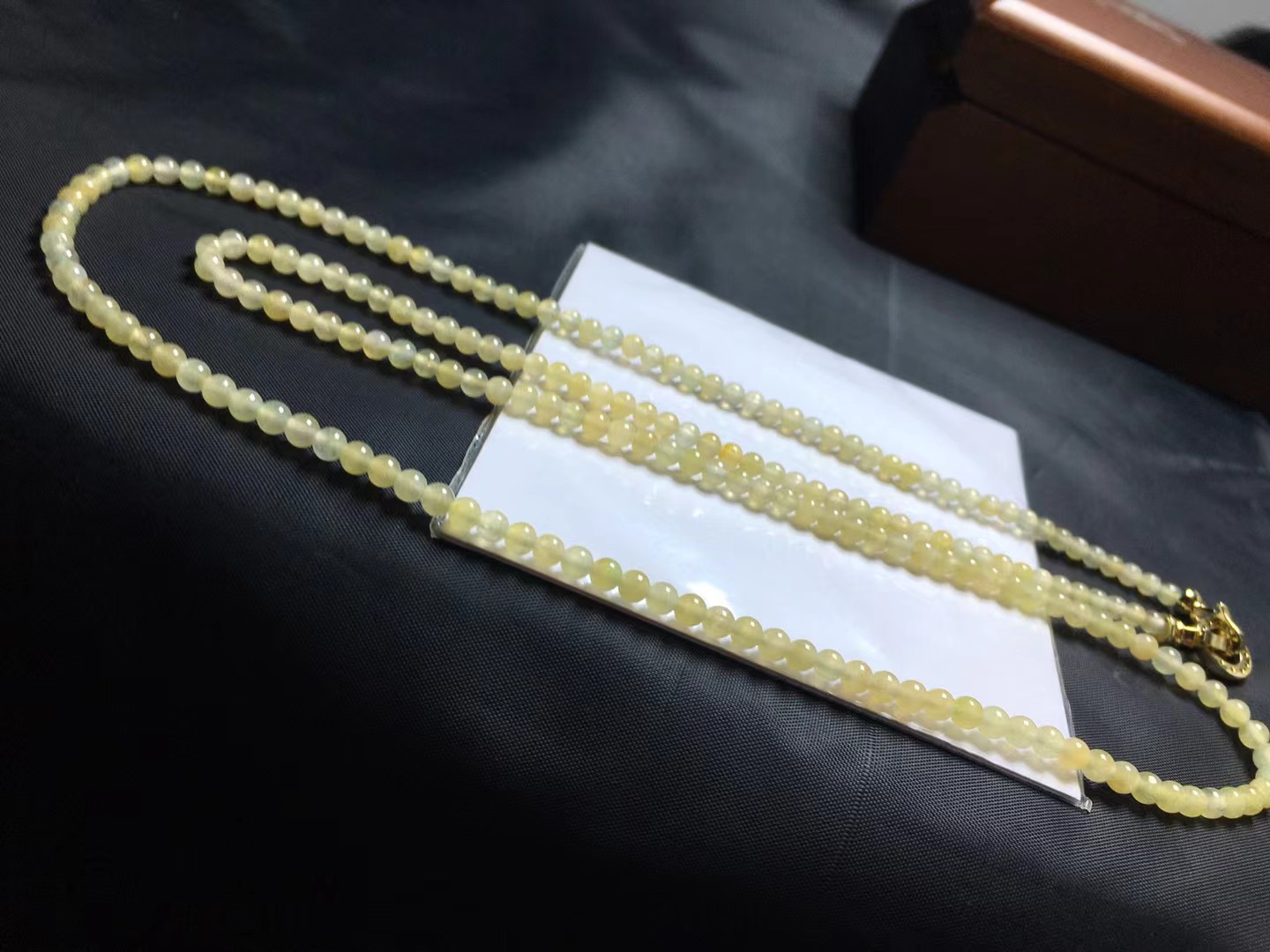 冰黄小米珠，卡3.5～3.1mm，200颗，种好，玉质细腻，颗颗精选，通透