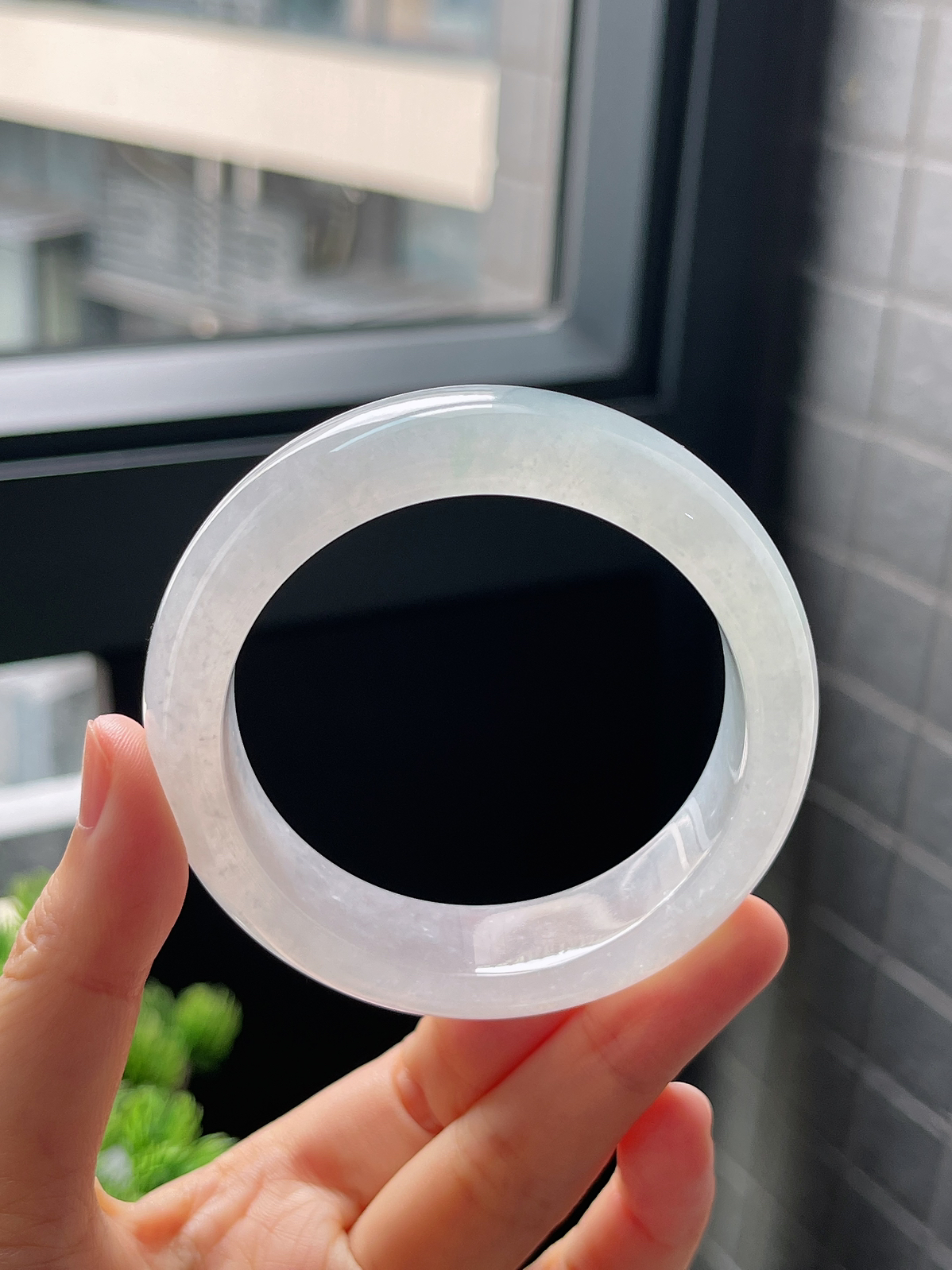 圈口54，冰糯种飘花宽版厚装翡翠正圈手镯
