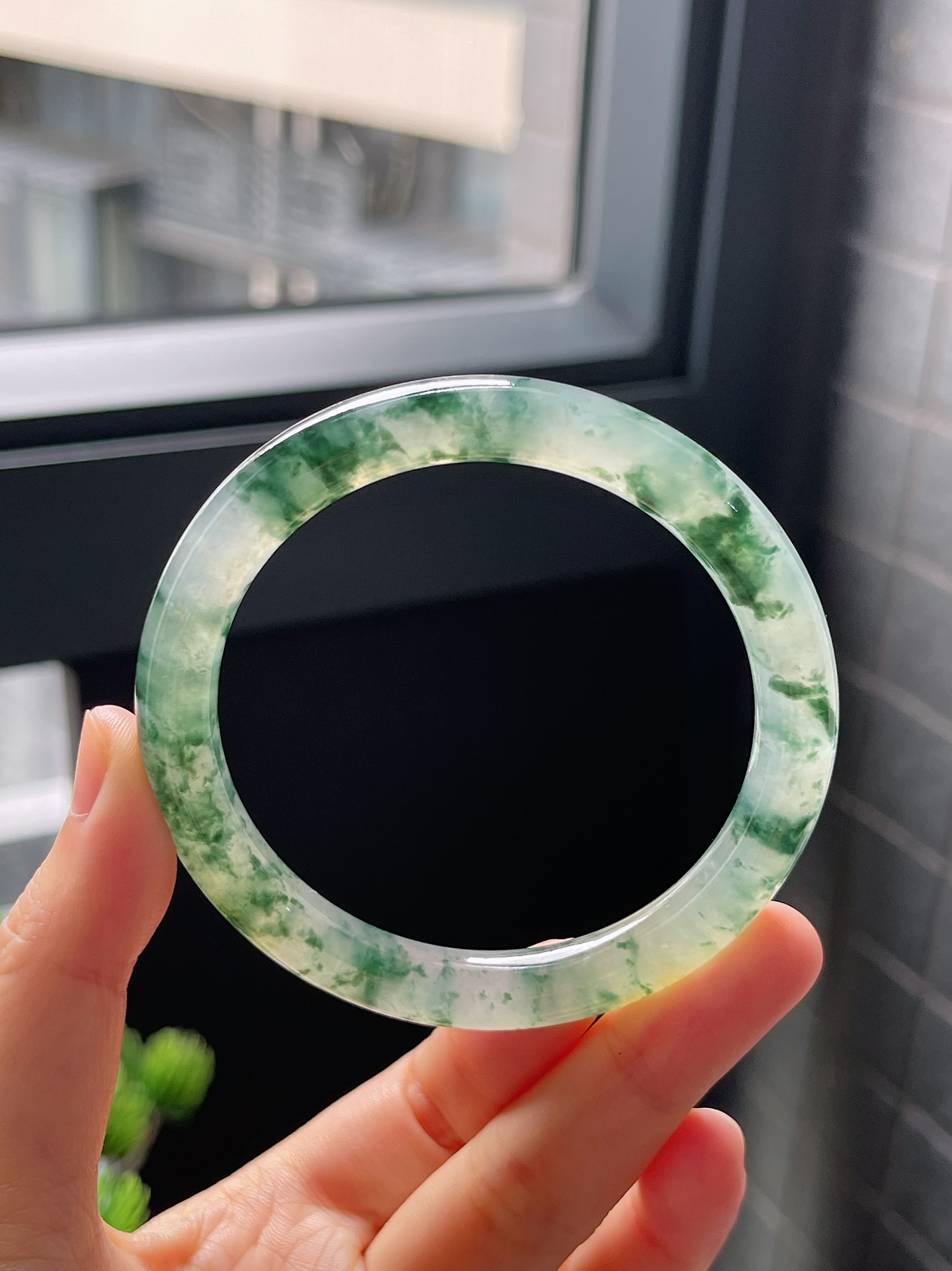 圈口55.2，冰种飘花灵动花翡翠圆条手镯