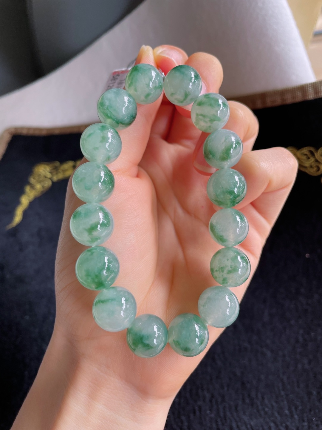 ️，缅甸天然翡翠A货，老坑冰飘花手串，尺寸：12.8mm。-1819