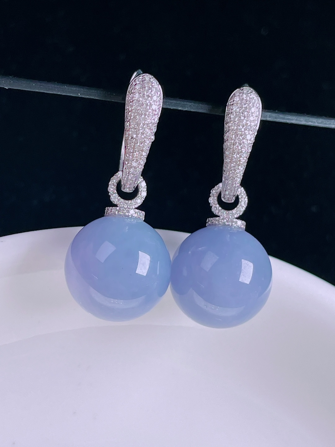 圆珠耳坠，18k镶嵌，老种起光，细底通透，尺寸：裸石12.3mm0826