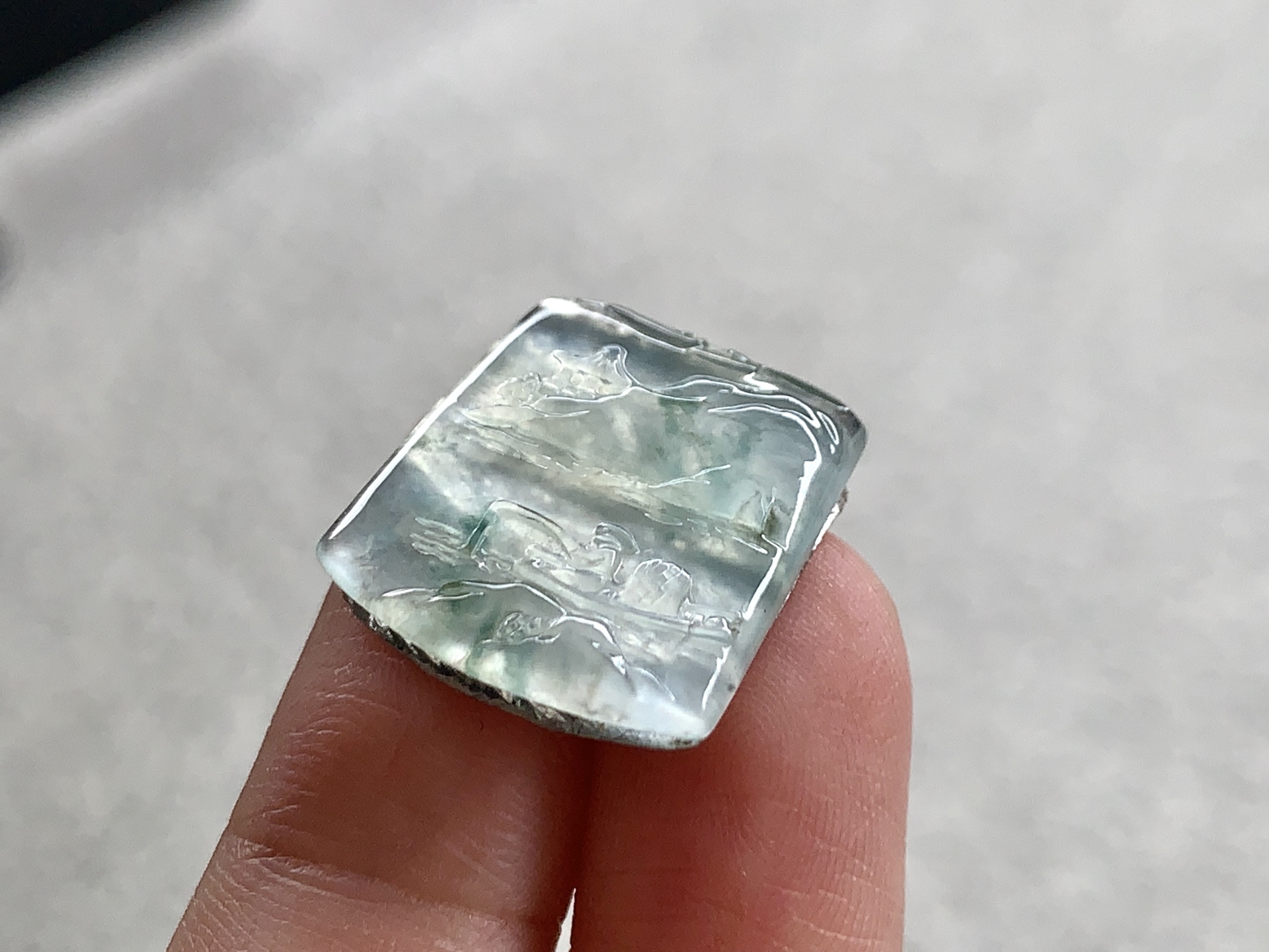 ️ 山水牌，尺寸：17.6×16.5×3.2
