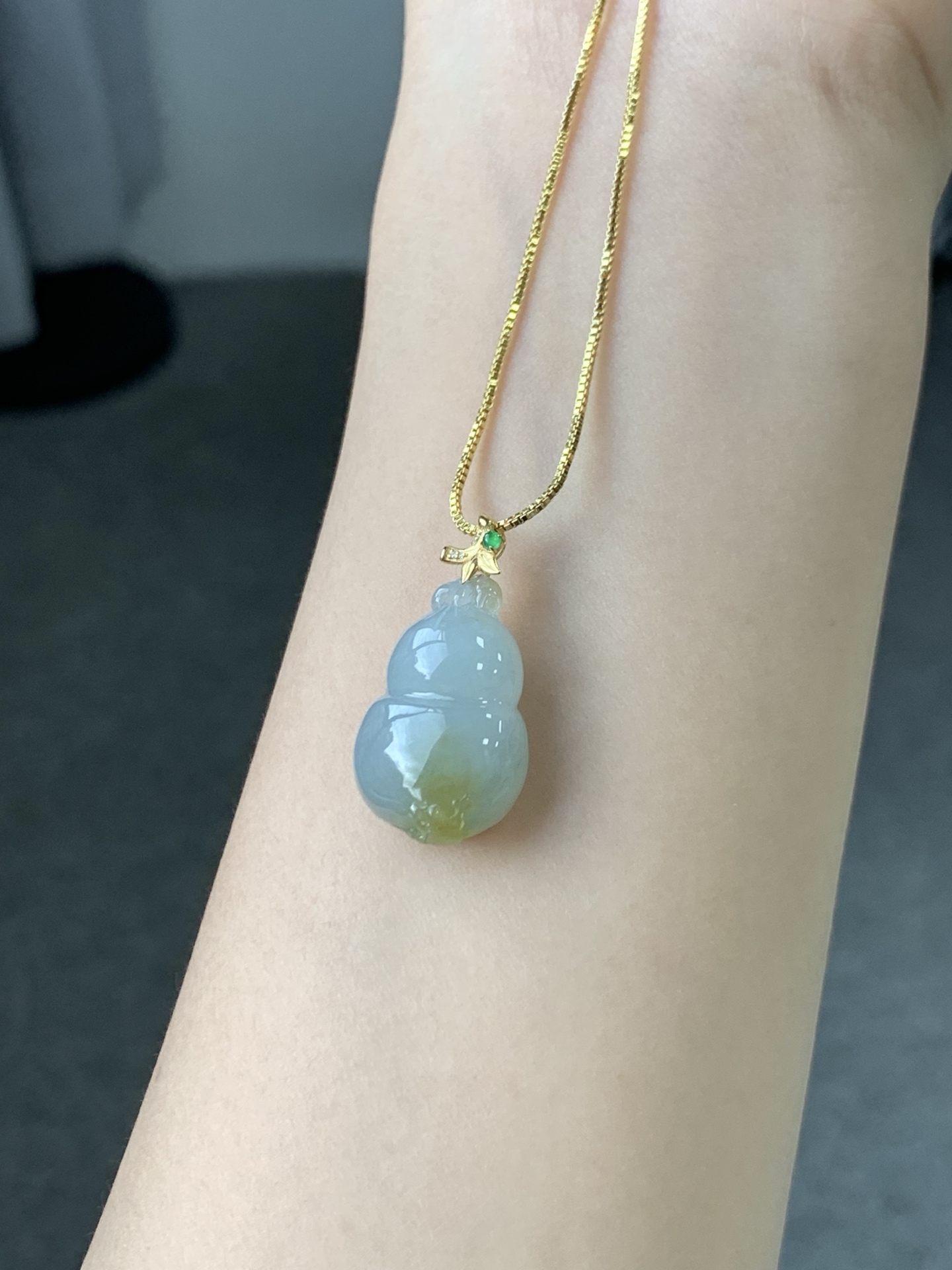 冰胶飘黄翡葫芦,饱满亮丽 色泽优美 尺寸22-14.7-9.7【LJJ-XM0825】
