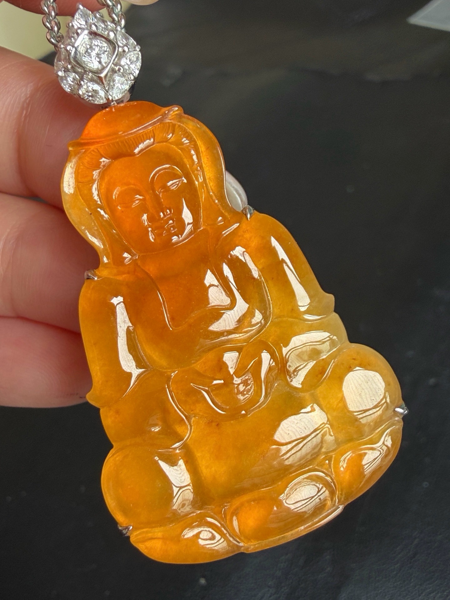 ️ 自然光实拍 缅甸翡翠A货 高品质黄翡观音吊坠 18k金 重金镶 精工雕刻 水头足 料质细腻 无