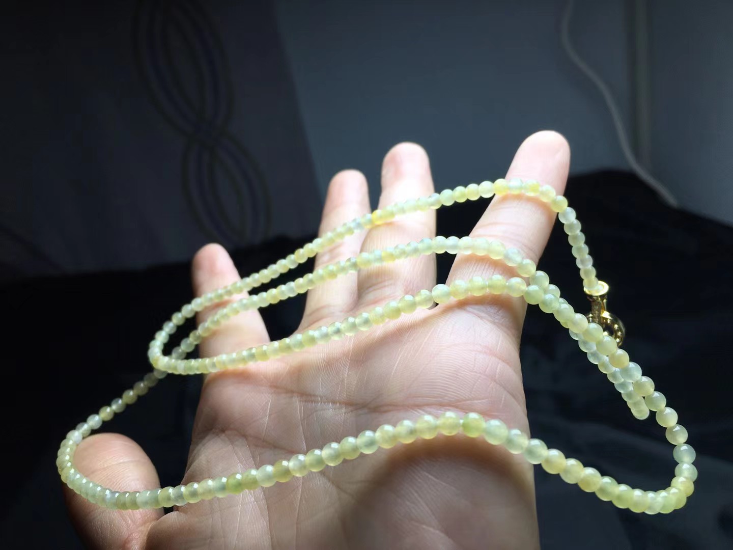 冰黄小米珠，卡3.5～3.1mm，200颗，种好，玉质细腻，颗颗精选，通透
