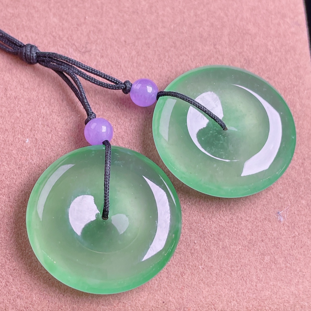 冰绿平安扣，老种起光，细底通透，尺寸：23/5mm0826