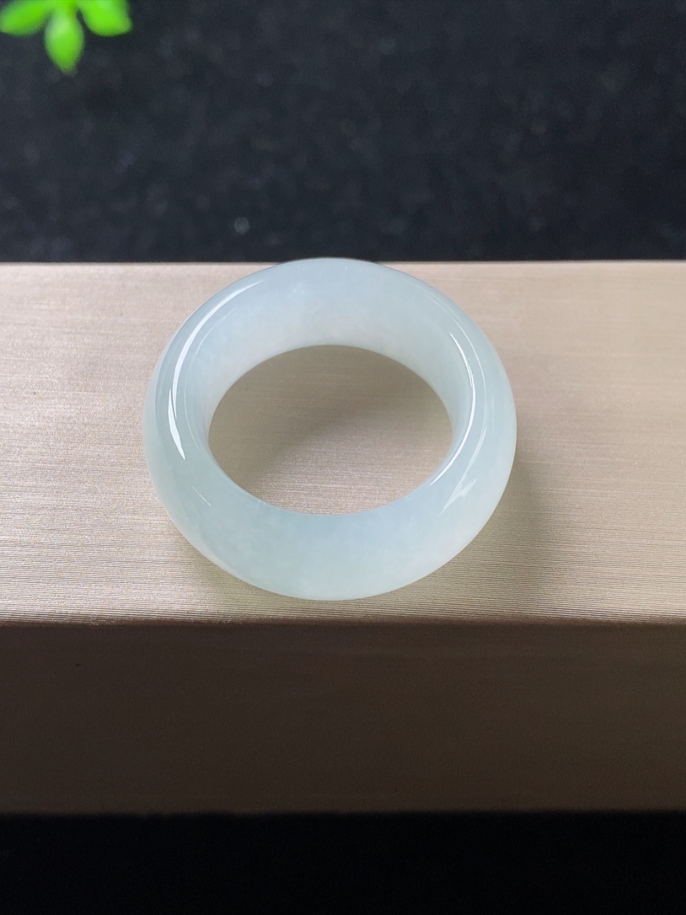 冰种戒指，无裂，尺寸18.5-9.6-4.6mm，19号手寸,827xddg