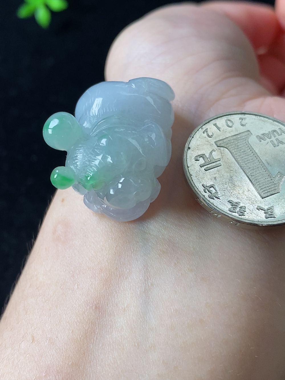 飘绿生肖狗，旺财，无裂，尺寸38-18.5-16.3mm,827xddg