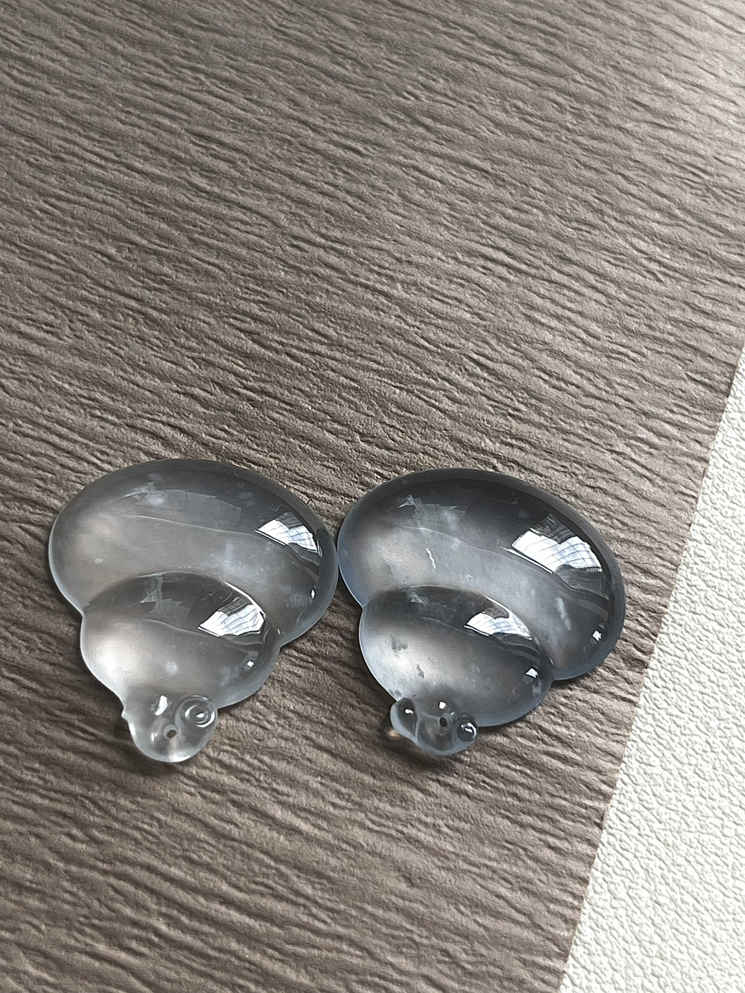 ️【葫芦一对】冰润水透，种老细腻起荧，尺寸：21*19*3.7，20*19.5*4.1,b6827