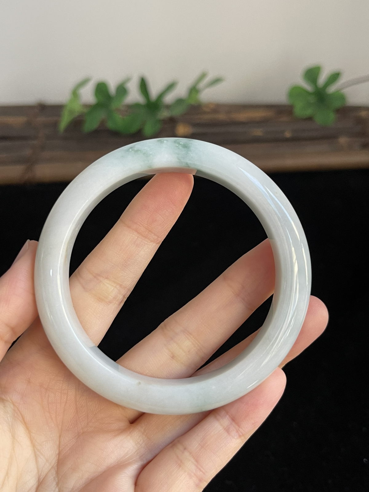 正圈57圈口，翡翠手镯