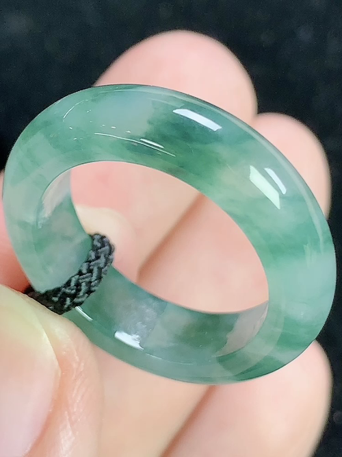 冰飘花戒指，无裂，内径尺寸18.2-6.1-3.7mm，17号手寸，D27yja