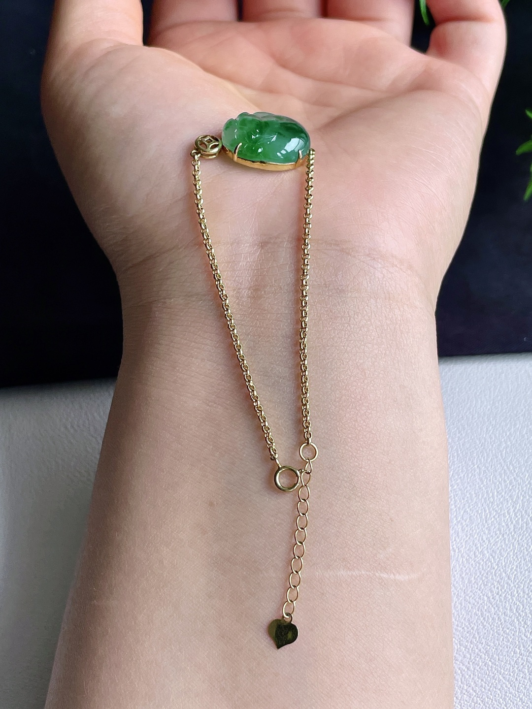 冰飘绿花金蟾手链，18k金镶嵌，飘花