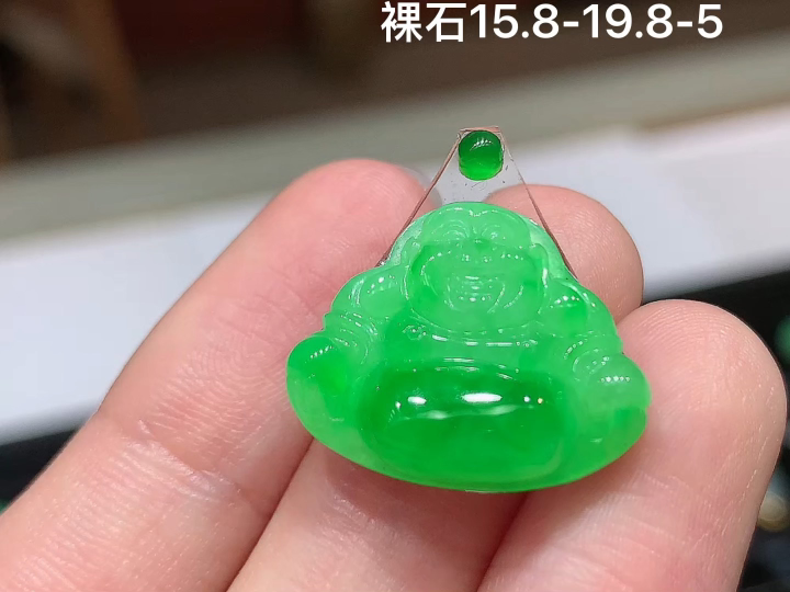 ️ 阳绿佛公,老坑冰透 种老水足 水润光泽,性比高 无裂,尺寸看图