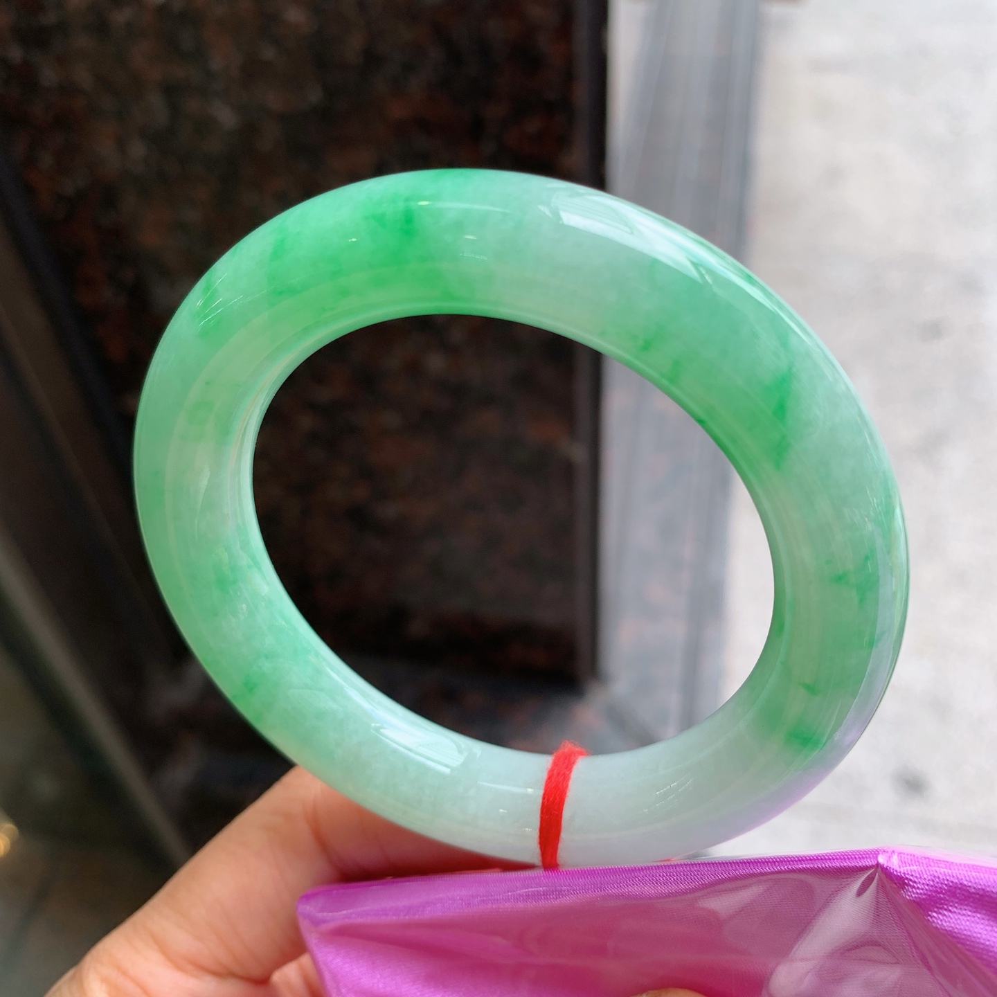 圆条飘绿 无裂 版型好