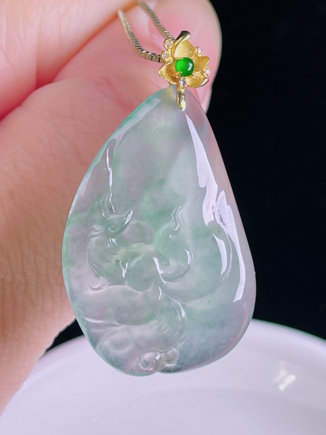 狐狸，18k镶嵌，老种起光，细底通透，尺寸：38.8裸石33/23.3/5.3mm0827
