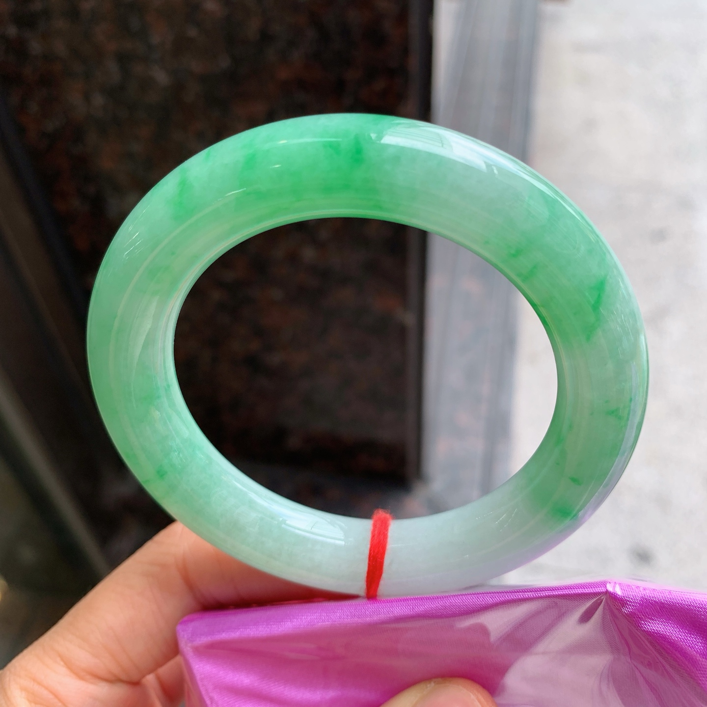 圆条飘绿 无裂 版型好