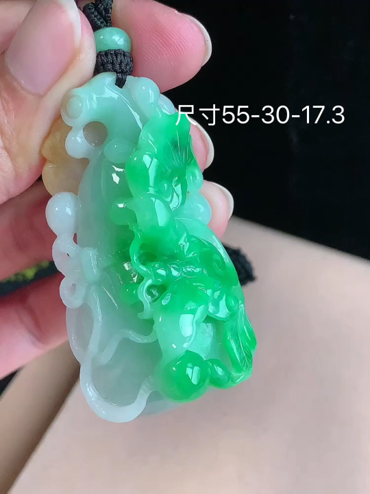 黄加绿葫芦,老坑冰透 种老水足 水润光泽,性比高,无裂,尺寸看图