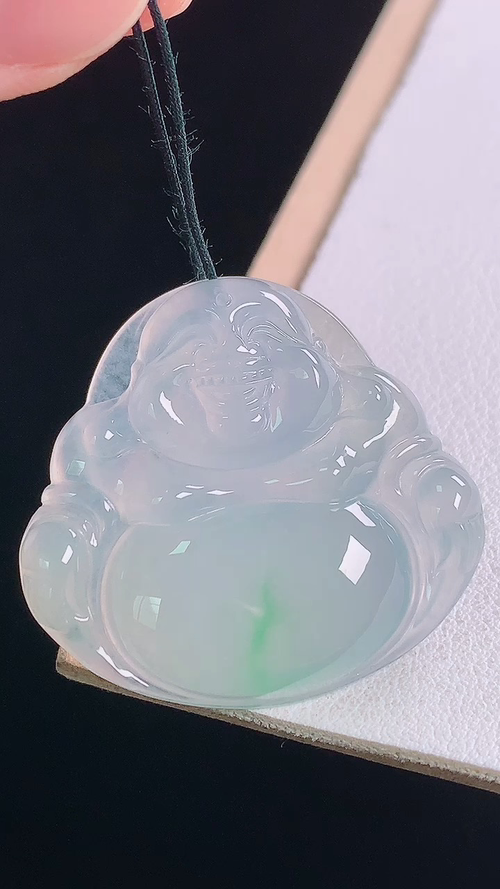冰飘绿佛公，无裂，尺寸:30.3-32.5-5.9mm
