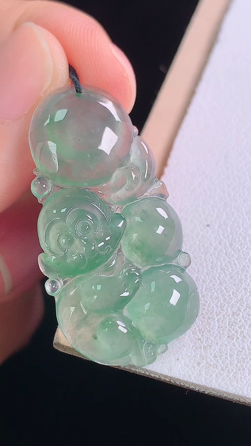 冰晴灵猴，无裂，尺寸:35.5-17.8-4.5mm 23