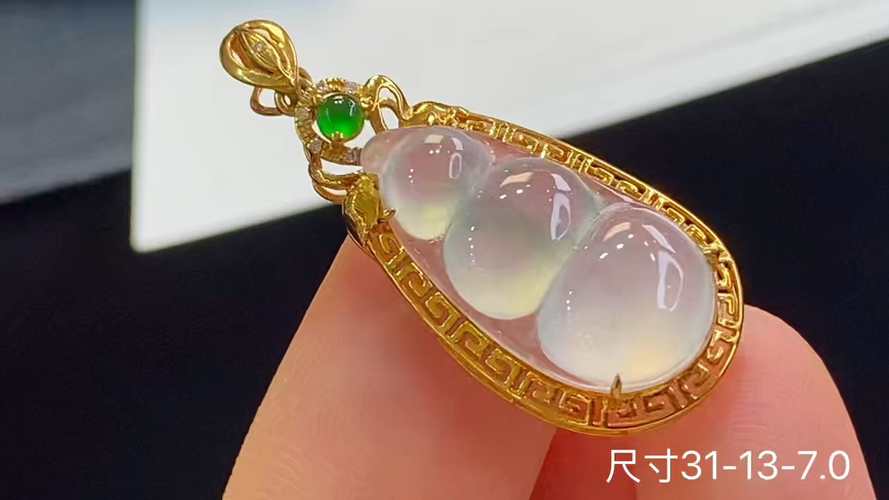 ️18k金+钻福豆吊坠，无裂，31-13-7.0