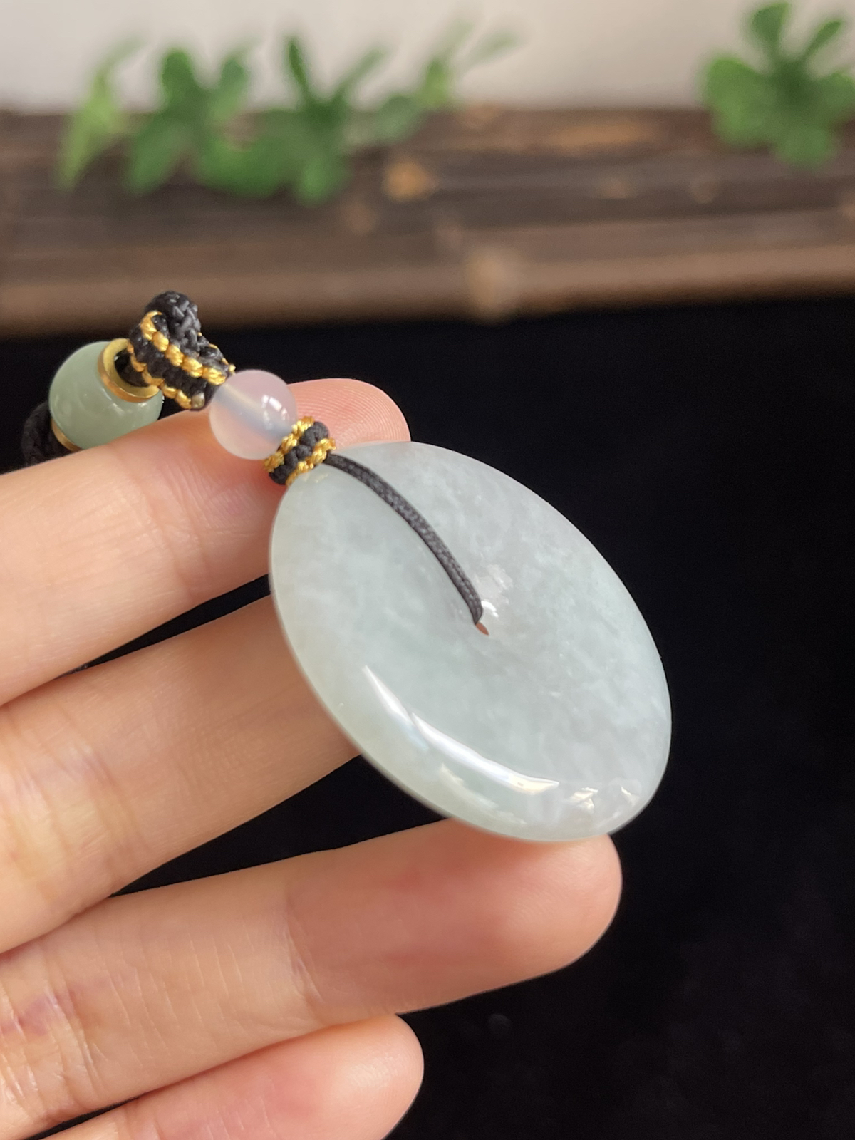 翡翠糯化种平安扣，配珠未测