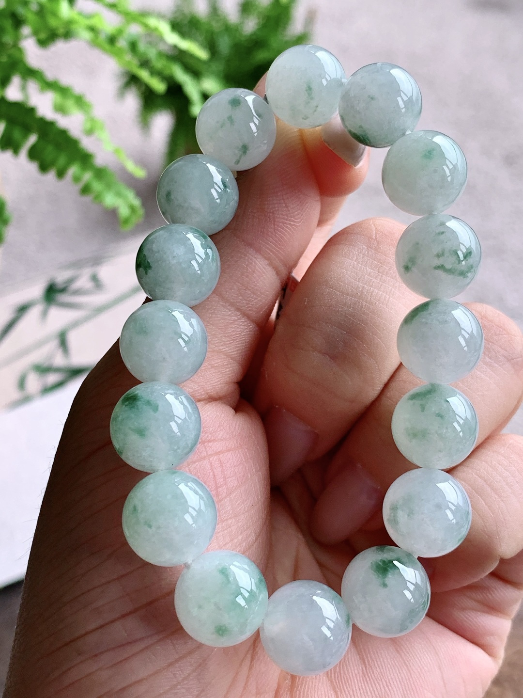 珠子冰飘花手串圆珠子手串,说明性比高,尺寸12mm-11.7mm,重量47.5克