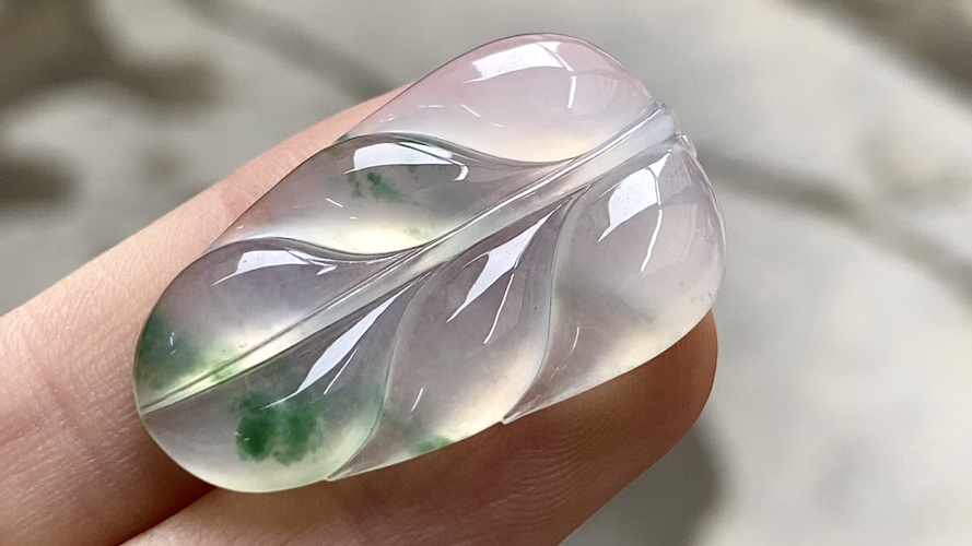 玻璃种飘绿叶子,31.8*19.8*4.5 完整
