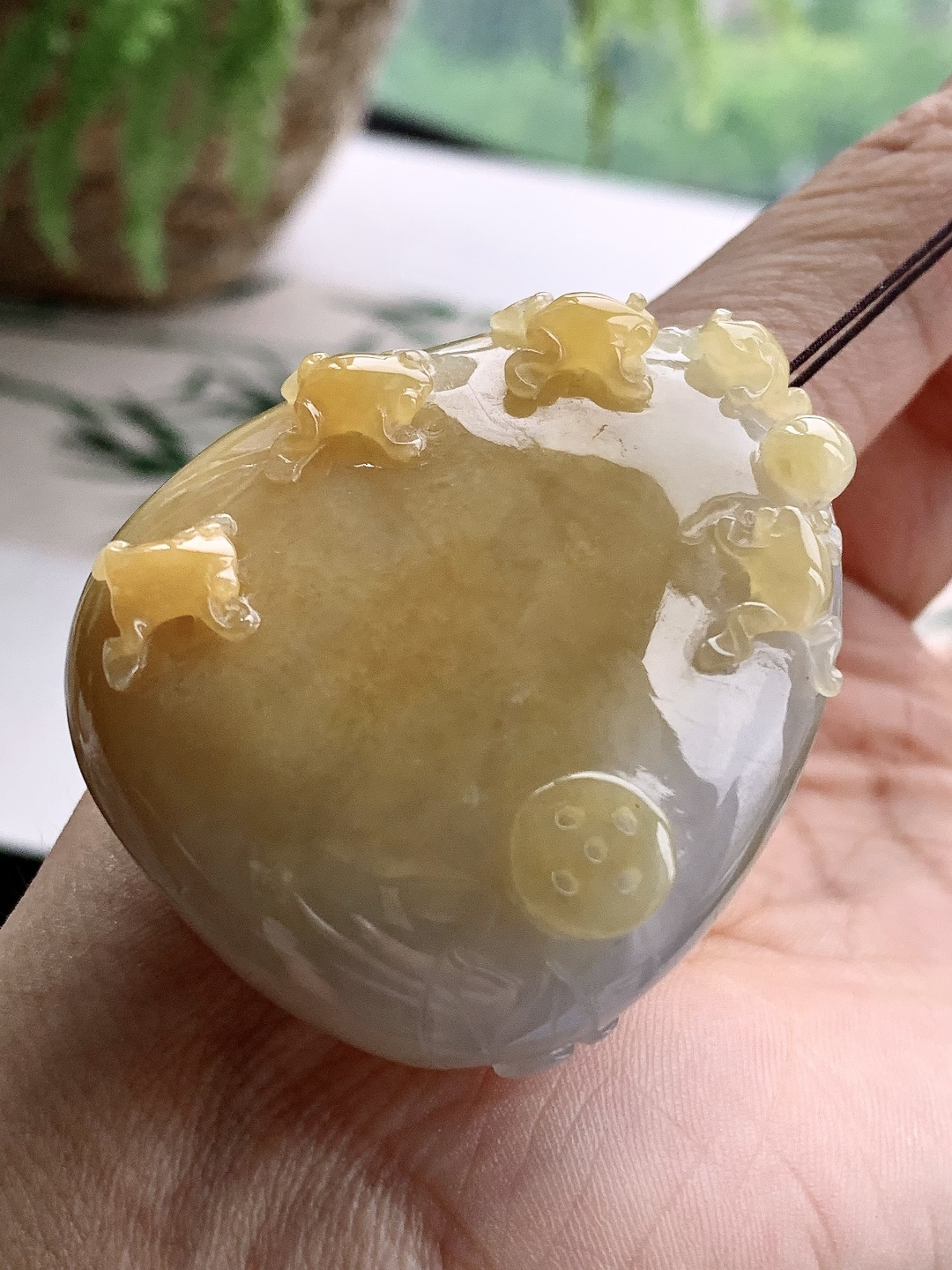 糯冰飘黄翡大福瓜呱呱来财牌吊坠,缅料 性比高 超厚,50-41.5-13.3,58.8克