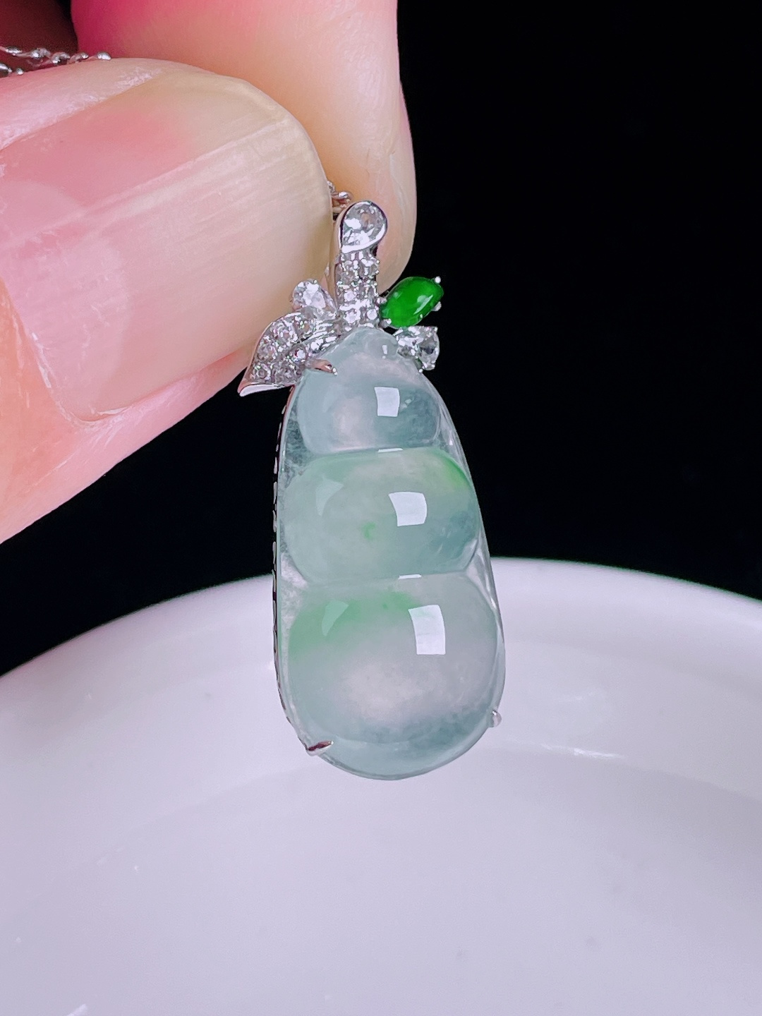 冰种豆子福豆，18k镶嵌，老种起光，细底通透，尺寸：28.6/12.3/6.6mm0827