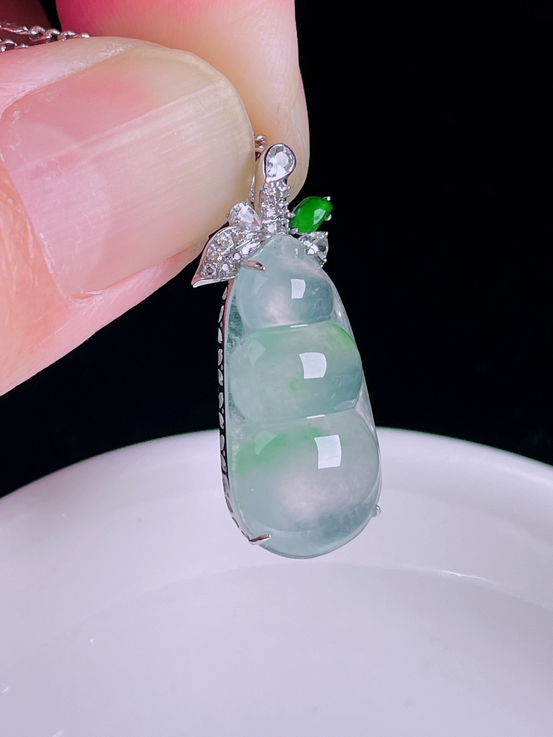 冰种豆子福豆，18k镶嵌，老种起光，细底通透，尺寸：28.6/12.3/6.6mm0827
