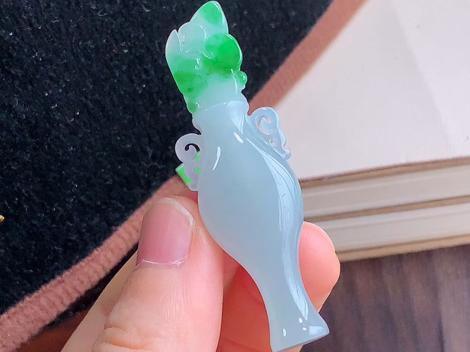 ️ 聚宝瓶，尺寸53.7-16.6-9.2mm，包A附证书