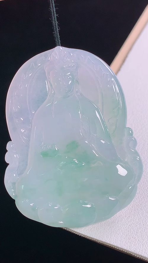 冰飘花观音，无裂，尺寸:55.0-42.0-5.6mm 25