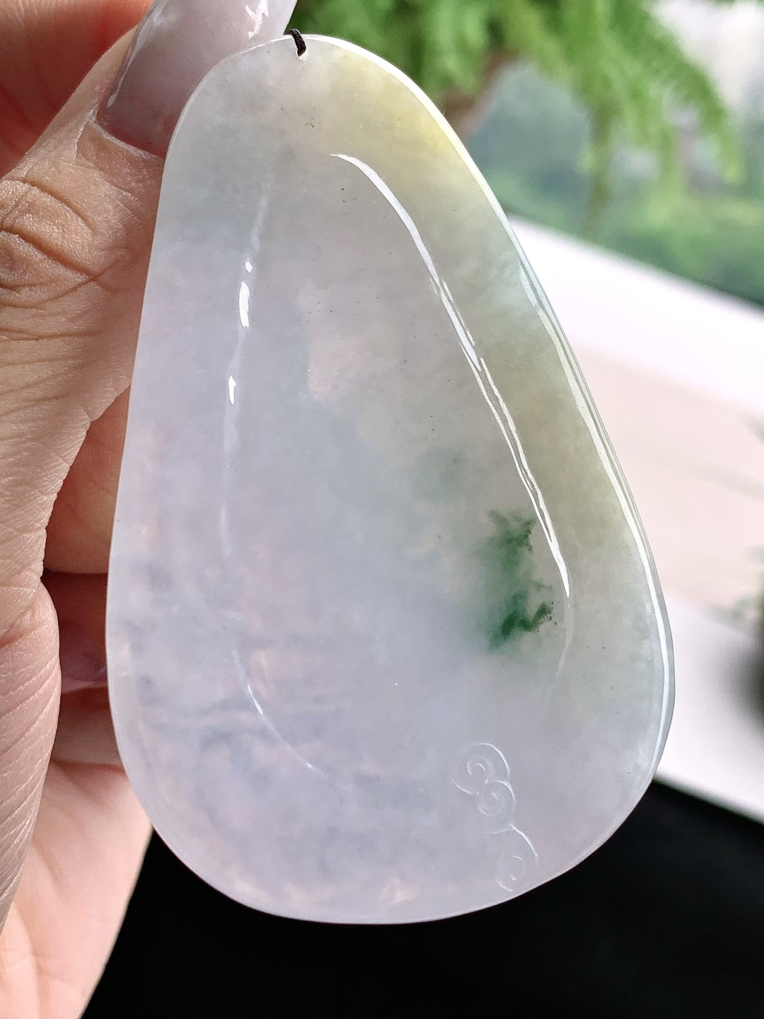 冰飘黄翡自在观音牌吊坠,缅料 性比高 飘花 厚装,尺寸69-44-6,重量38.8克