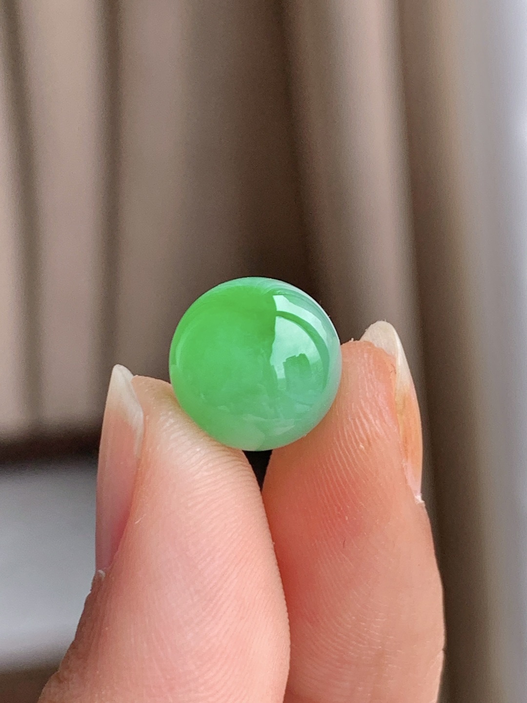 裸石冰飘绿花珠子圆珠飘花单珠吊坠,说明缅甸无裂性比高,尺寸11.4,重量2.7克