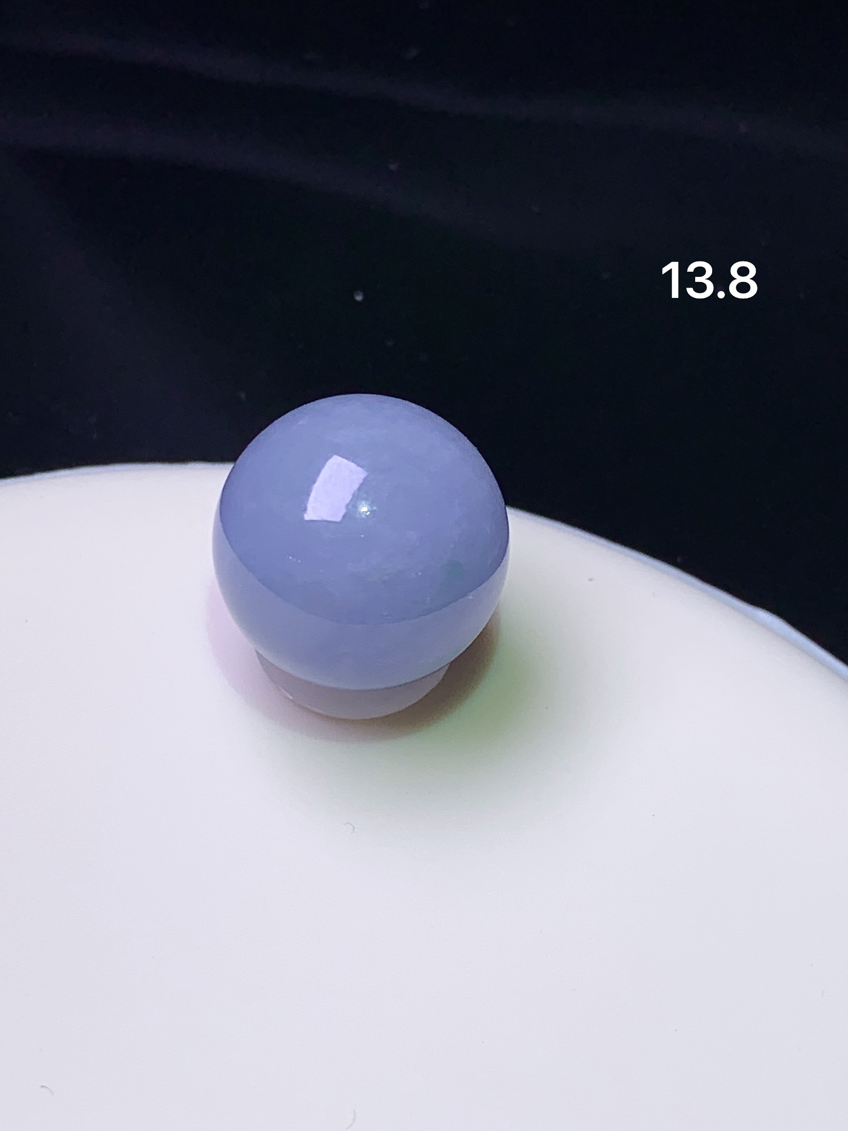 紫罗兰圆珠吊坠 玉质细腻 色泽艳丽清新 水润亮眼 整体尺寸13.8 i2