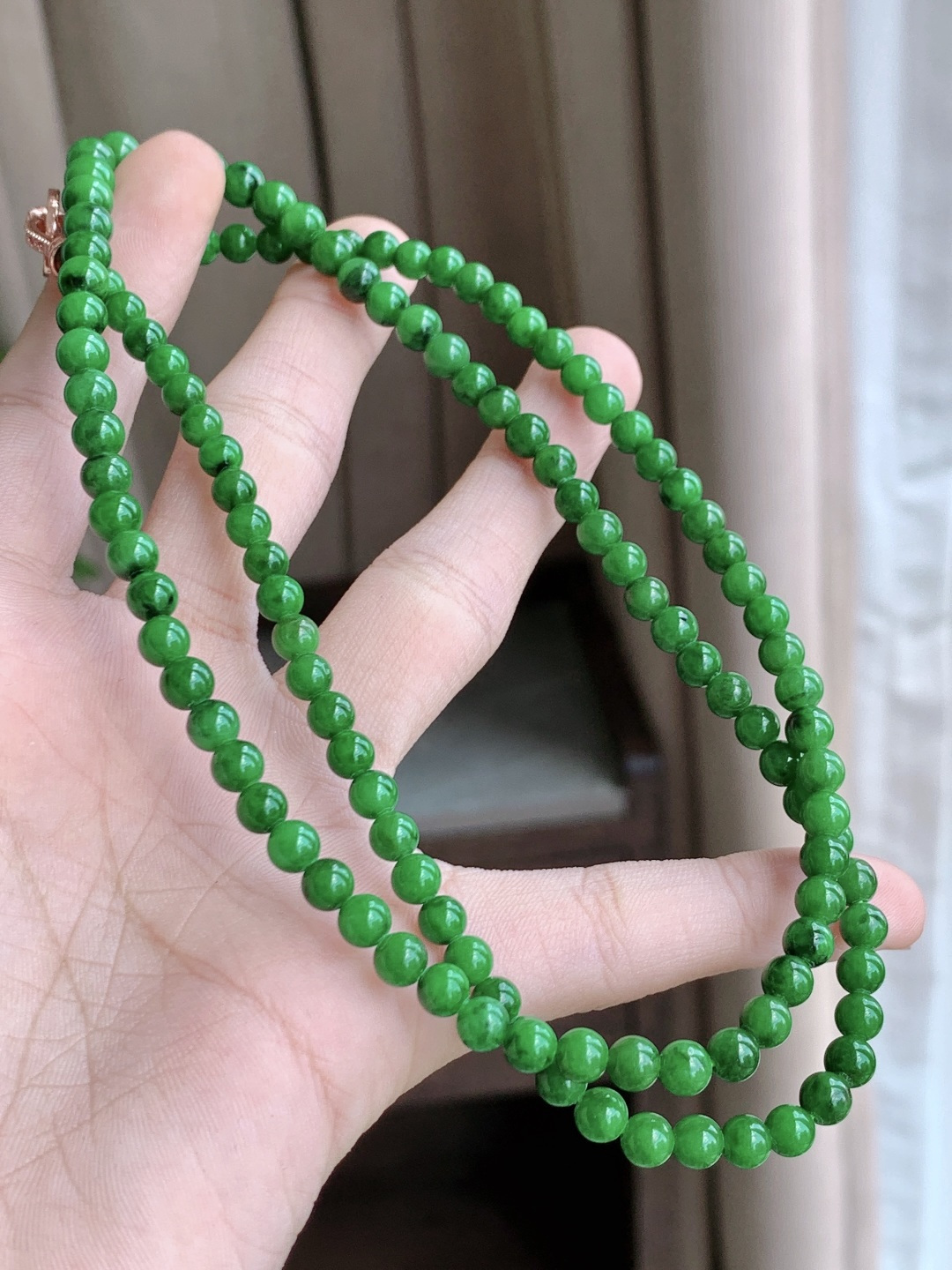 珠子冰辣阳绿珠链圆珠子珠链,说明性比高飘花,尺寸4.5mm，33cm,重量27克