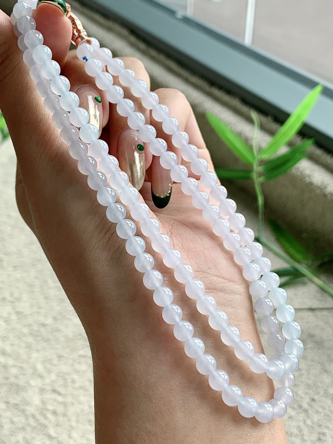 珠子冰白冰珠链圆珠子珠链,缅料 性比高,尺寸6mm，32cm,重量40.6克