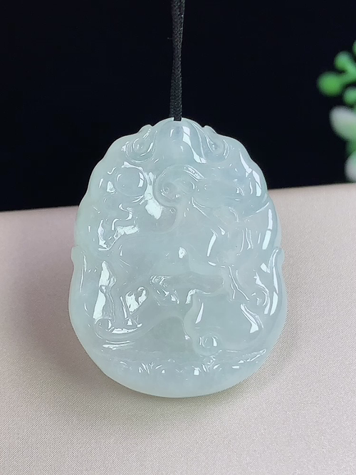 冰种生肖羊牌，无裂，尺寸28.8-22.2-5.5mm，D28yaf