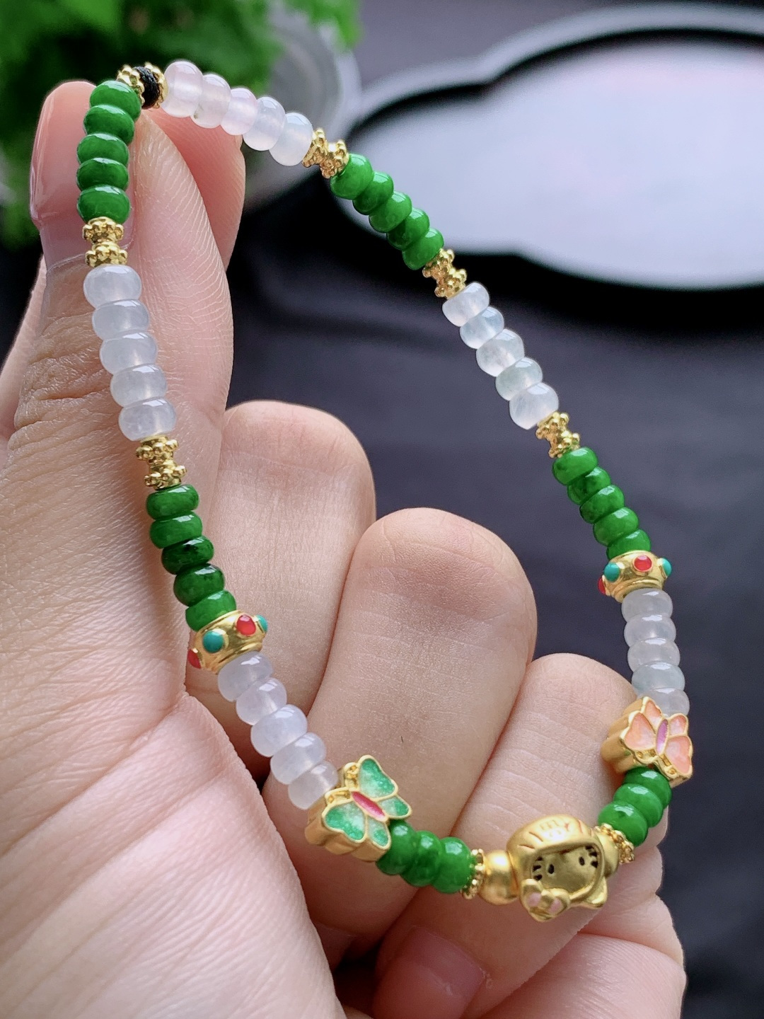 珠子冰辣阳绿手串算盘珠珠子手串,足金镶嵌,性比高,白冰,阳绿,尺寸4.5mm,重量6克
