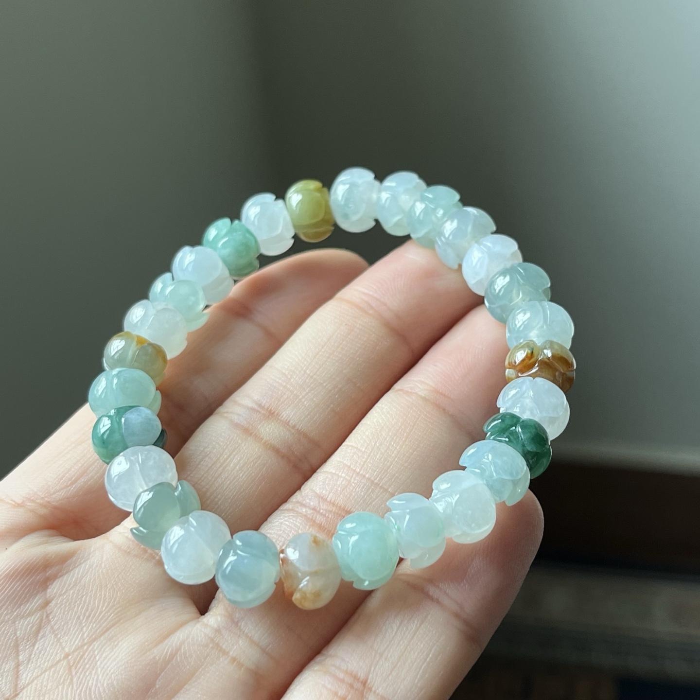2号，冰三彩莲蓬珠手链，种水好，颗颗精挑细选，尺寸9.2×6.5，超值
