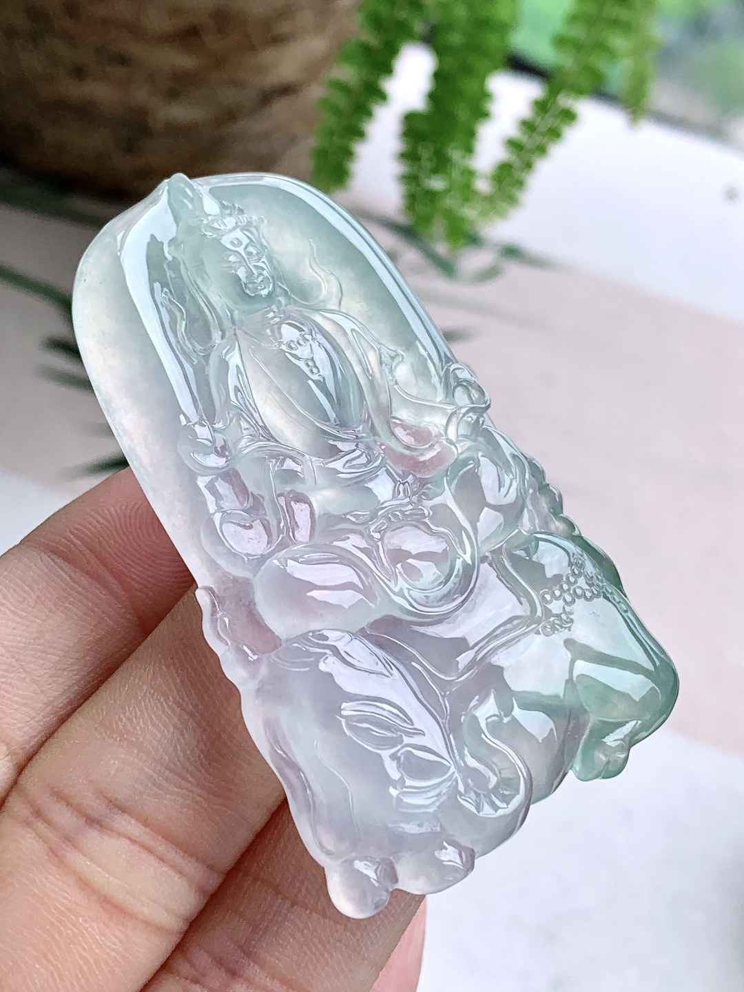 ️冰种普贤菩萨牌吊坠,说明性比高,尺寸61.7-36.4-5.8,重量28克