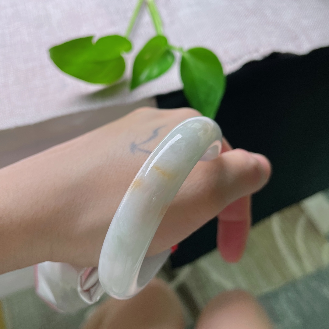 飘红翡正圈，水润细腻，赤霞入镯，富贵天成，皮纹，ss55361a