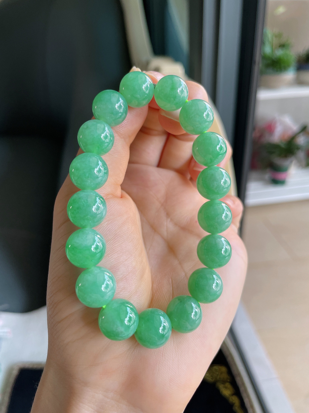 缅甸天然翡翠A货，冰飘花手链，尺寸：12.3mm。【编3415】