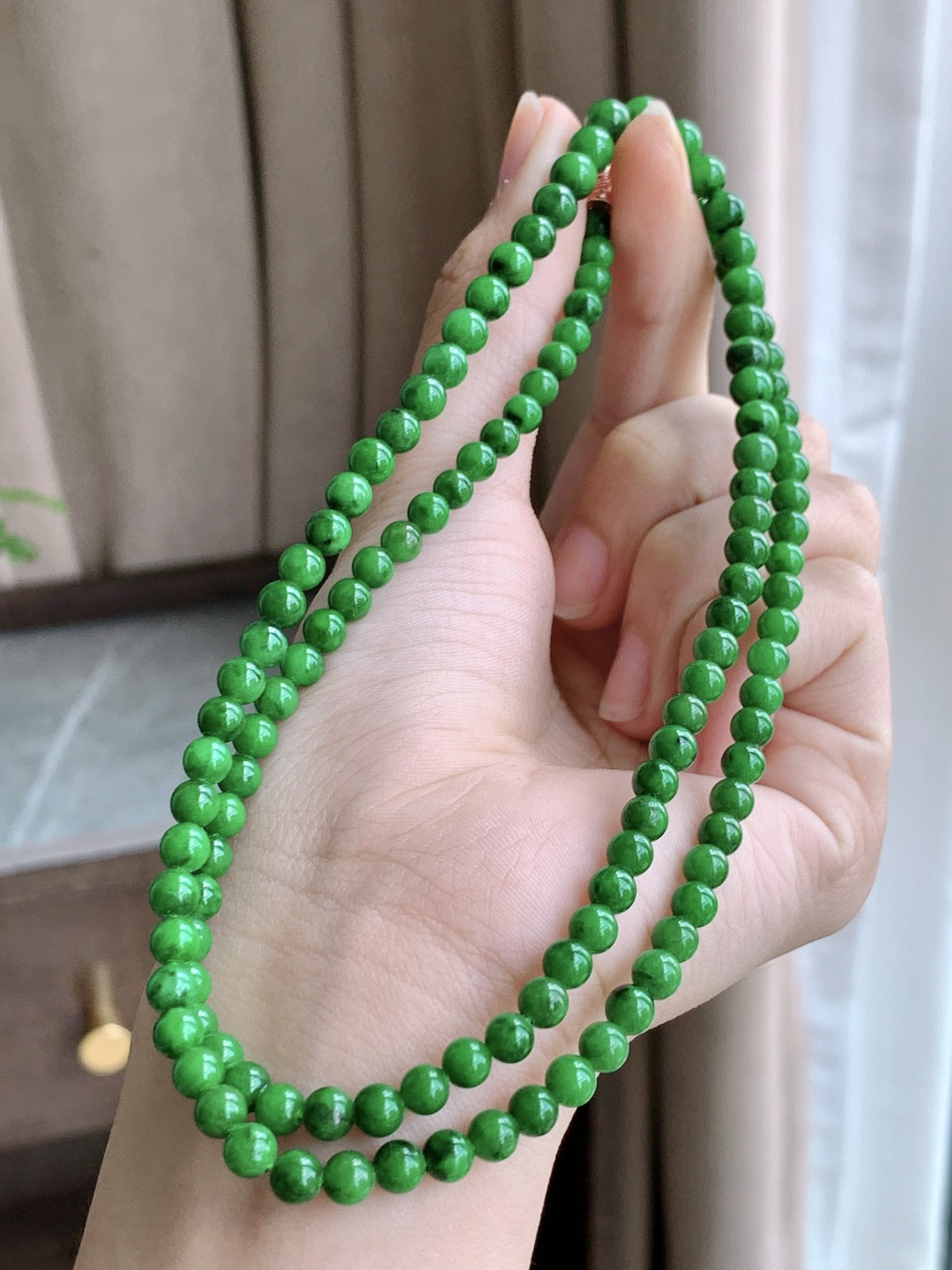 珠子冰辣阳绿珠链圆珠子珠链,说明性比高飘花,尺寸4.5mm，33cm,重量27克
