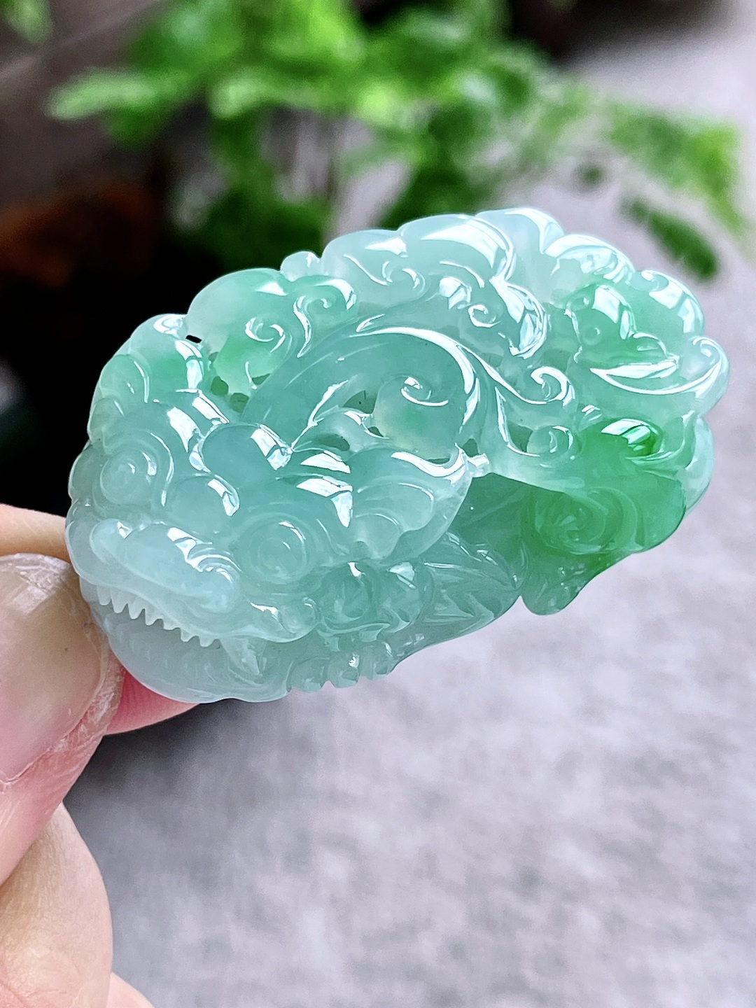 冰飘绿貔貅吊坠,性比高 超厚