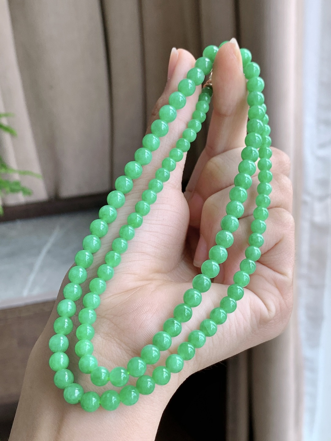 珠子冰阳绿珠链圆珠子珠链,说明性比高,尺寸5.8-4.4mm，27cm,重量31.6克