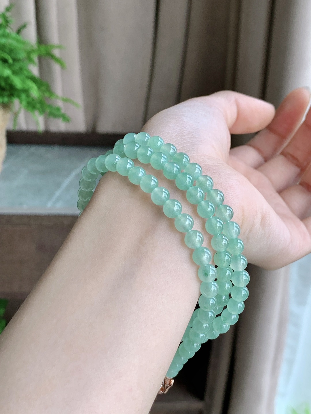 珠子冰晴水珠链圆珠子珠链,缅料性比高,尺寸5.7mm，33cm,重量42.6克